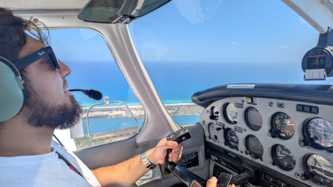 Top 5 Reasons to Choose Fly Legacy Aviation for Your Flight Training Why Fly Legacy Aviation Stands Out for Aspiring Pilots for your Flight Training